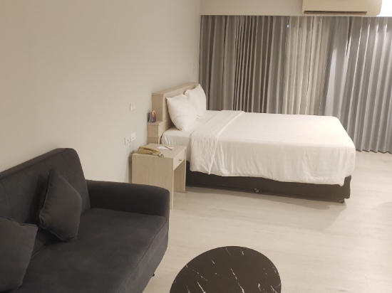 西隆富麗華酒店（原西隆尤尼可大酒店）優惠