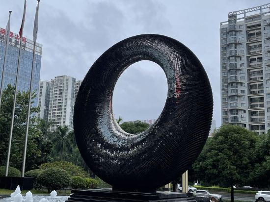 南寧中心永恆皇冠假日飯店優惠