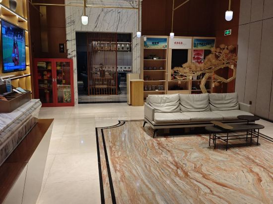 麗橙酒店·悦（貴陽大十字廣場店）優惠