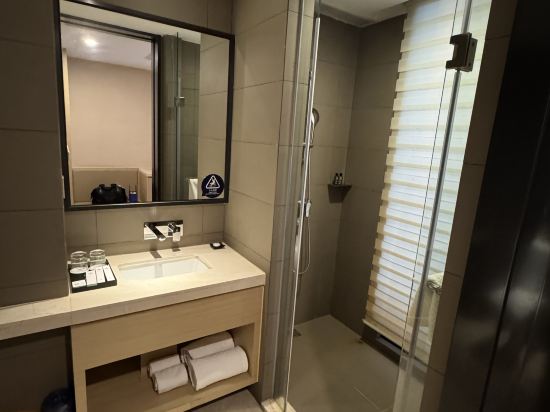 開平伊士高酒店優惠