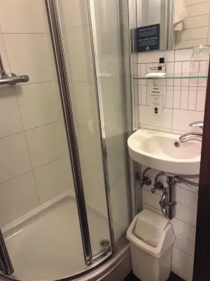 Hotel Cabin Zimmer Photos