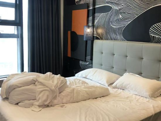 香蕉宿設計酒店（龍華民治店）優惠