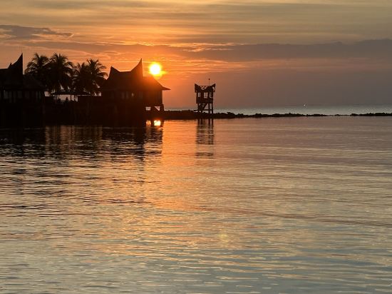 巴塔姆海景假日酒店優惠