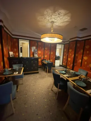 Hôtel le Cardinal Ăn uống Photos