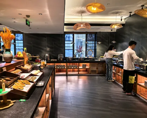 Pinman Yun Hotel (Shawan Park Metro Station Branch), Changsha South High-speed Railway Station Photos