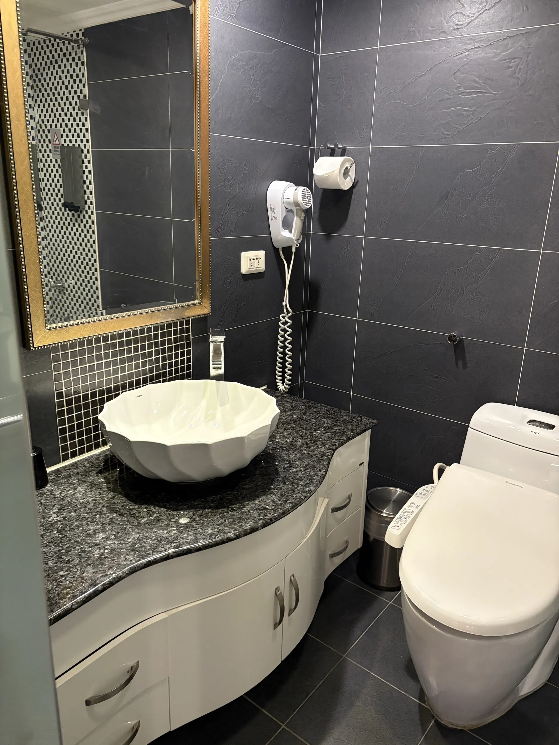 Nagahiro Hotel- Taichung Wenxin Rooms Photos