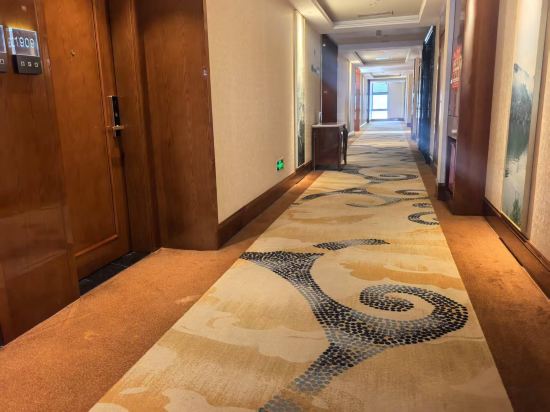 麗橙酒店·悦（貴陽大十字廣場店）優惠