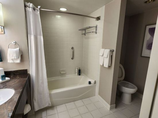 希爾頓長灘酒店優惠