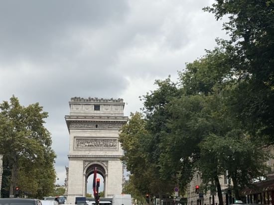 巴黎凱旋門星型廣場輝煌酒店優惠