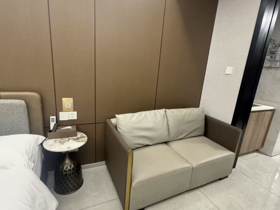 鉑瑞斯影音輕居（深圳會展中心崗廈地鐵站店）優惠