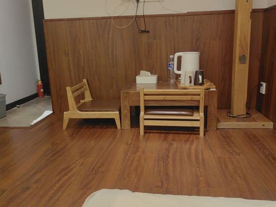 POSHPACKER拖板鞋青年旅舍旅行酒店（成都太古裏春熙路地鐵站店）優惠