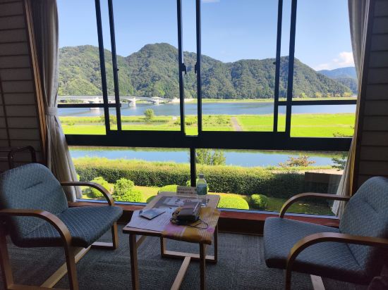 城崎温泉　あさぎり荘～露天風呂付大浴場と板長考案の料理が好評 クーポン