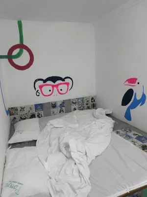 Popeye Holiday Inn Номера Photos