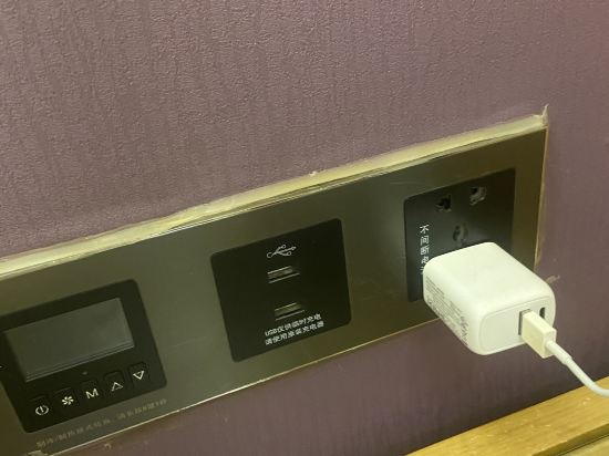 麗楓酒店（深圳羅湖口岸國貿地鐵站店）優惠