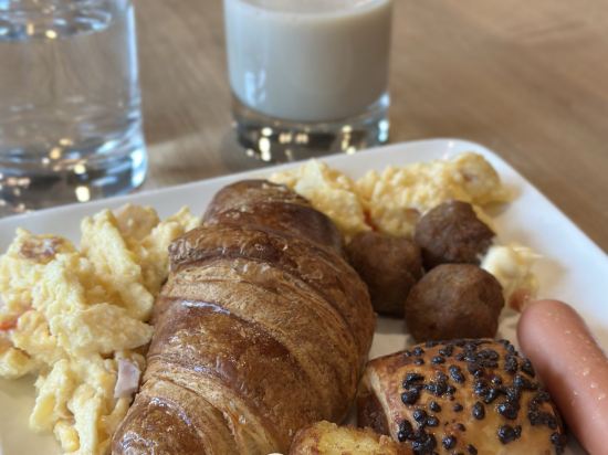 布達佩斯克洛納美居酒店優惠