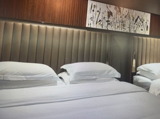 滙東假日酒店（廣州龍洞步行街植物園地鐵站店）優惠