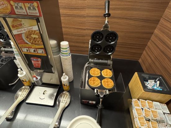 洛杉磯國際機場/埃爾塞貢多萬豪費爾菲爾德酒店優惠