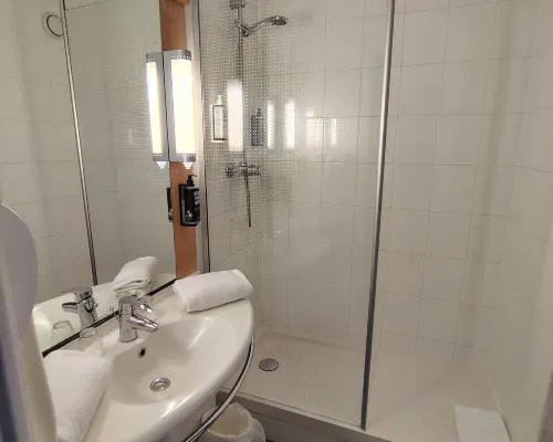 Ibis Calais Car Ferry Номера Photos