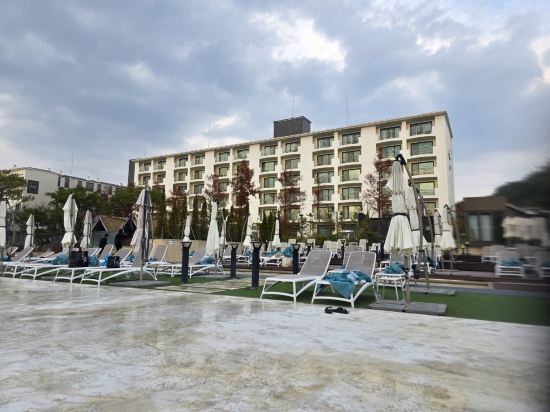 더 앤 리조트 호텔 쿠폰