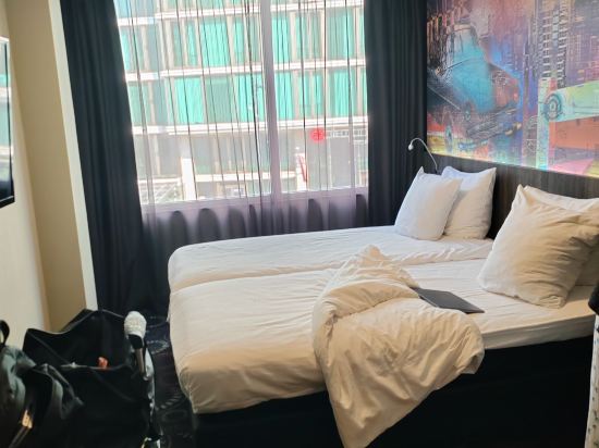 恩荷芬中央皇冠酒店優惠