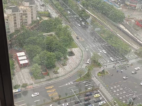 佛山禪城智選假日飯店（魁奇路地鐵站創意產業園店）優惠