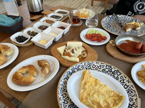 Lov Faralya Adults Only Mahlzeiten Photos