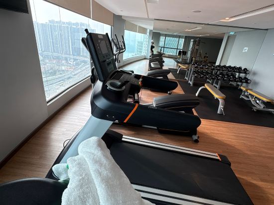 新山市中心假日酒店優惠