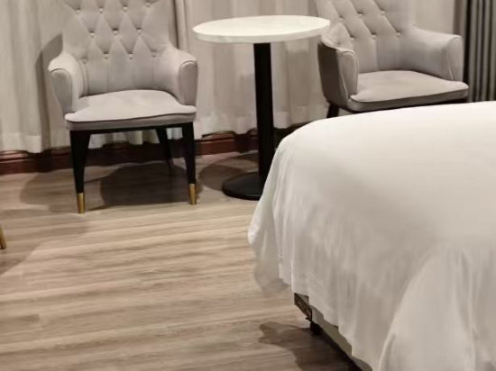 滙東假日酒店（廣州龍洞步行街植物園地鐵站店）優惠