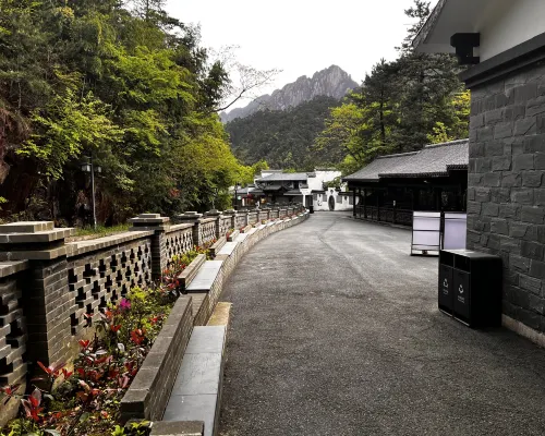 Huangshan Yungu Mountain Spa Resort Рядом с отелем Photos