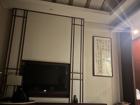 柏蔓藝術花園飯店（濟南西站會展中心店）優惠