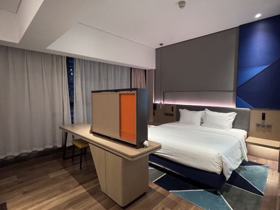 深圳龍華智選假日飯店（大浪商業中心店）優惠