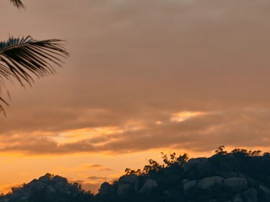 麗楓酒店（珠海拱北口岸廣場輕軌總站店）優惠