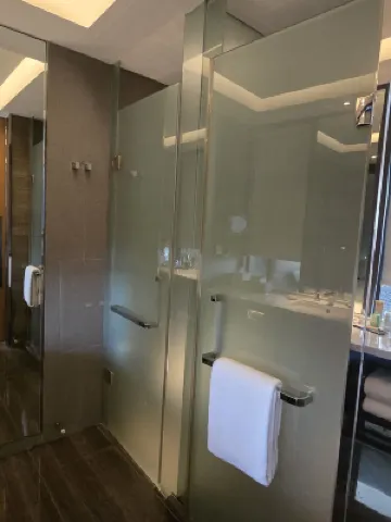 Batam Marriott Hotel Harbour Bay Rooms Photos