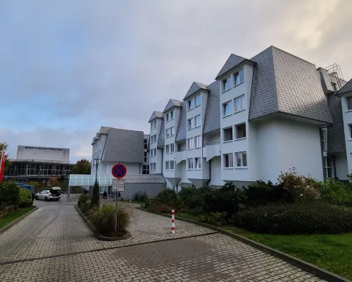 Sunday Hotel Wiesbaden Niedernhausen Außen Photos