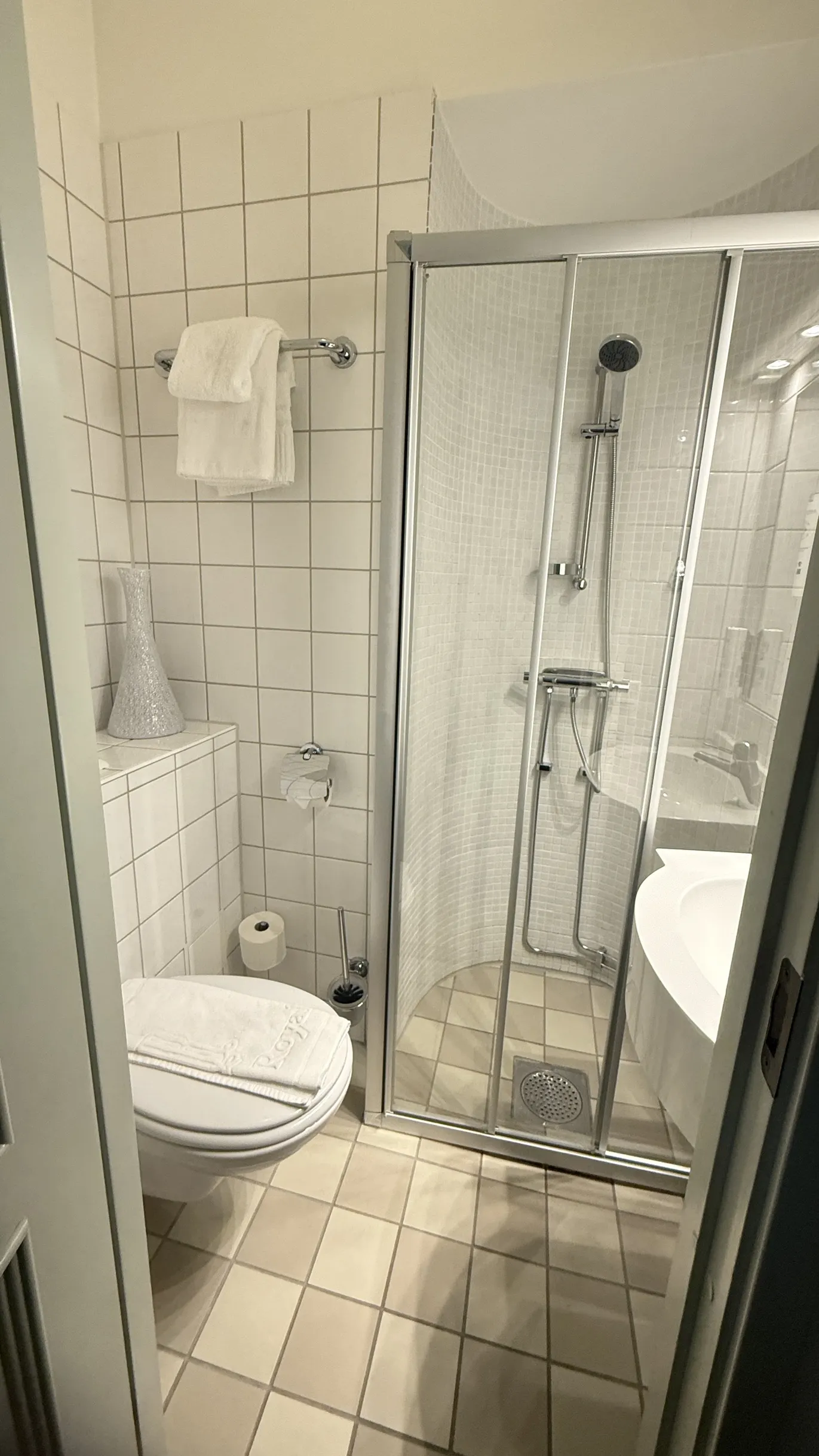 Hotel Royal Zimmer Photos