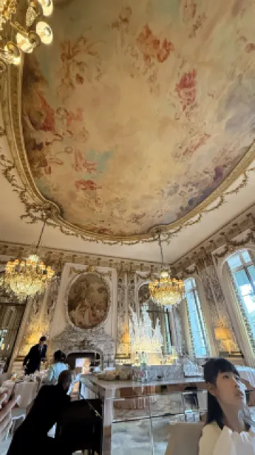 Le Meurice Photos