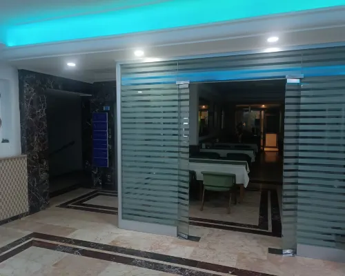 Awen Lara Hotel الأماكن العامة Photos