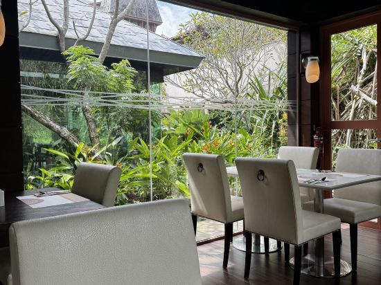 新加坡聖淘沙名勝世界逸濠酒店（Staycation Approved）優惠