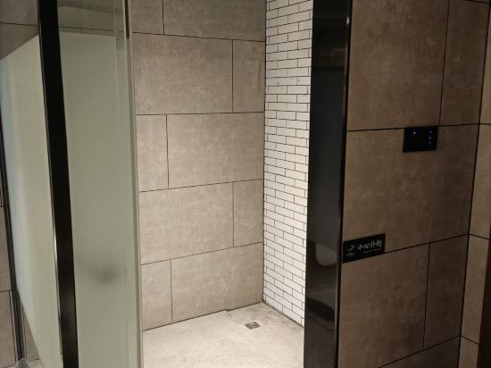 ZMAX HOTELS（佛山祖廟創意產業園店）優惠