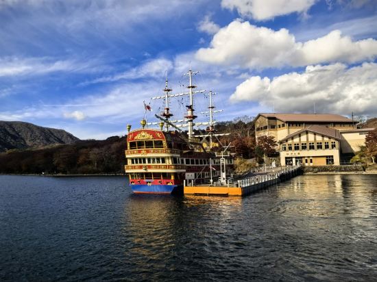 【箱根湯本駅徒歩3分★OPEN★箱根最安】川のせせらぎを楽しめるお宿「箱根湯本 春夏秋冬」 クーポン