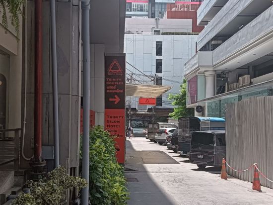 西隆翠妮提酒店優惠