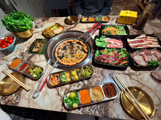 鉑斯登行政公寓（深圳京基濱河時代下沙地鐵站店）優惠