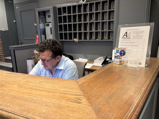 艾特利愛巴那斯山峯酒店優惠