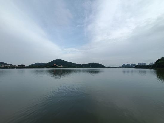 摩天輪全景民宿（華僑城歡樂海岸店）優惠
