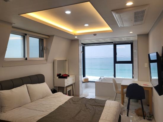 Gangneung Dolphin Spa Pension 쿠폰