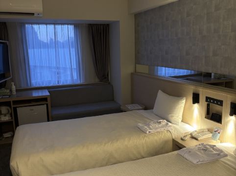 ザ エディスターホテル 成田 クーポン