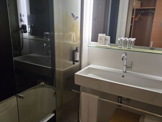 薩拉戈薩文希真特羅酒店優惠