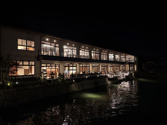 湯快リゾート 南紀勝浦温泉 越之湯〈プレミアム〉 クーポン