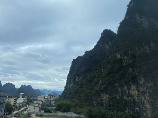 英德芸居度假酒店優惠