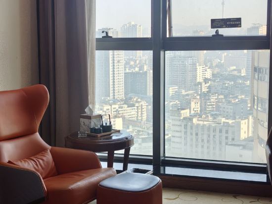 麗橙酒店·悦（貴陽大十字廣場店）優惠